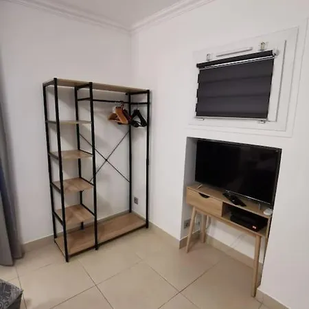 Apartment Grand Studio, Parking Prive, Cuisine Separee Cannes