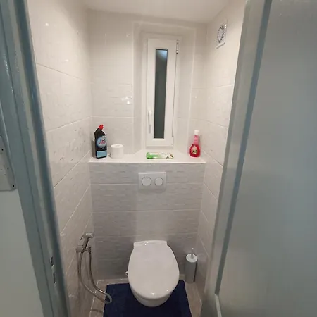 Apartment Grand Studio, Parking Prive, Cuisine Separee